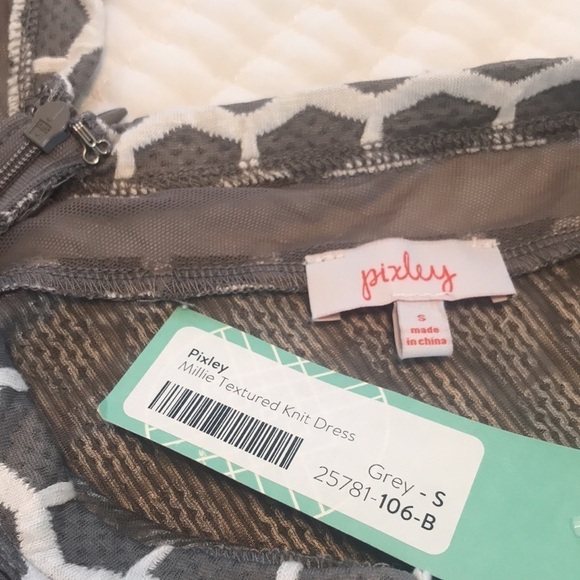 NWT Stitchfix Pixley Gray Millie Textured Knit Dress Size Small - Picture 2 of 16